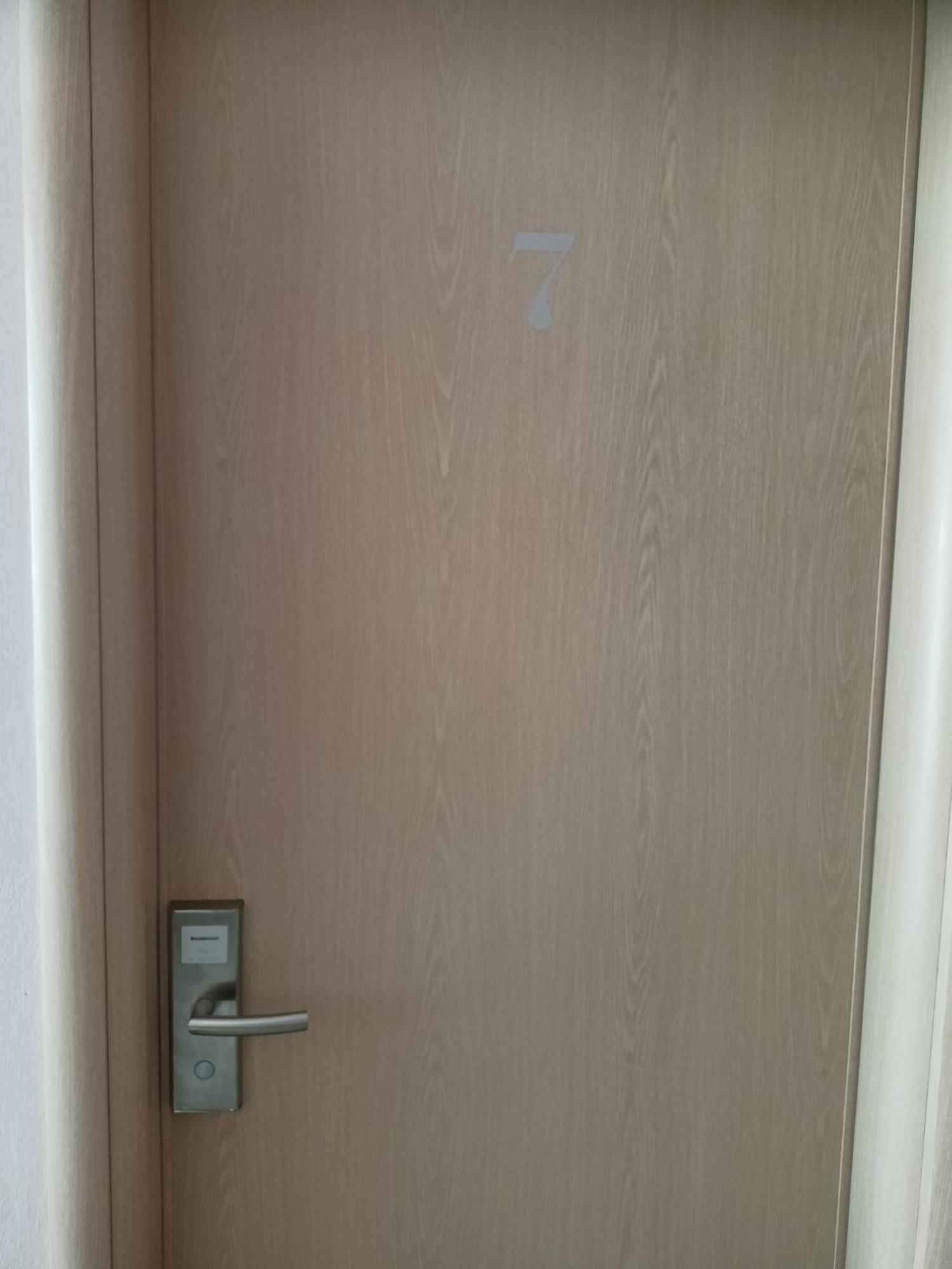 Finikas Rooms Agia Marina  객실 사진